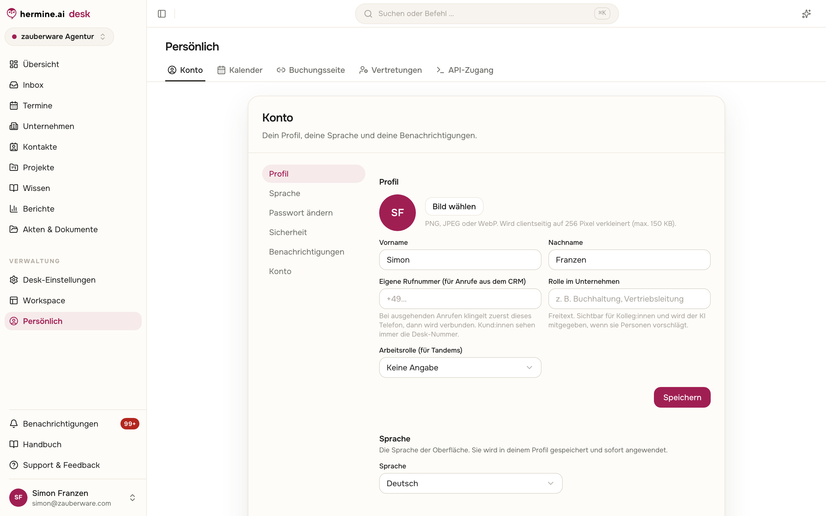 Die Konto-Einstellungen mit Profilkarte samt Profilbild und Namen, der Sprachauswahl und dem Formular Passwort ändern