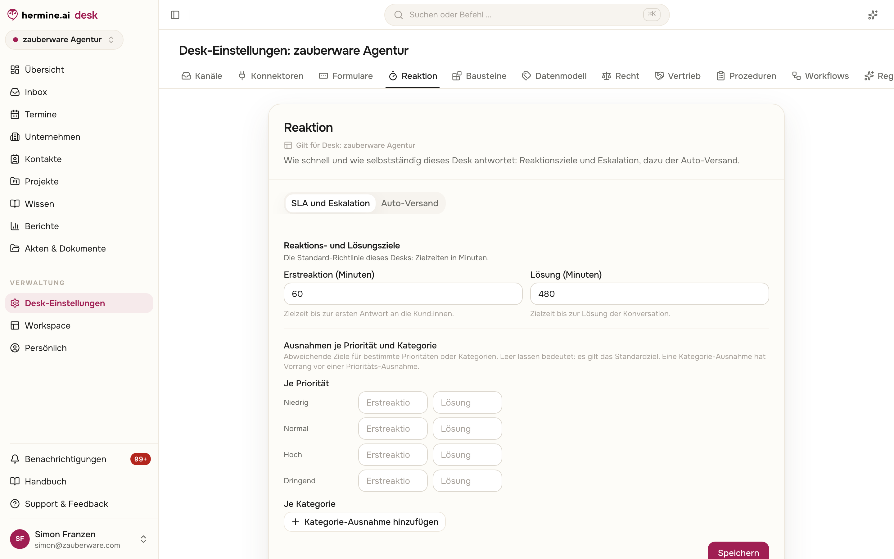 SLA und Eskalation mit Zielzeiten für Erstreaktion und Lösung, Geschäftszeiten und Eskalationsregeln
